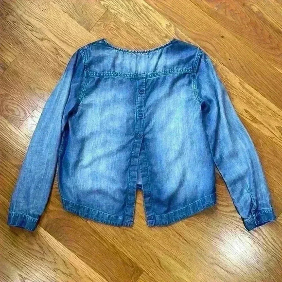 Bella Dahl Chambray/Denim Long Sleeve Crew Neck Blouse Size Medium EUC - Picture 4 of 5